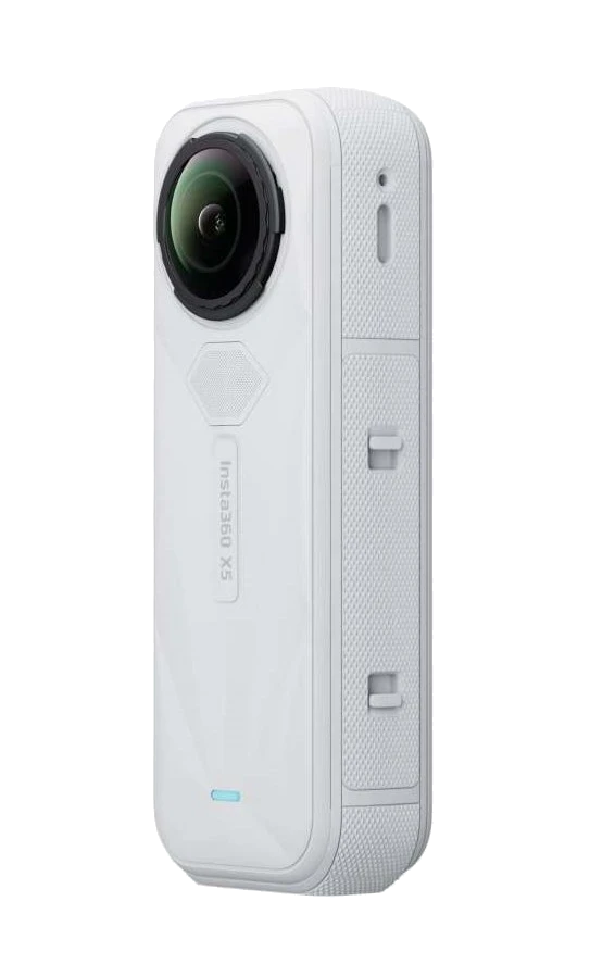 Экшн-камера Insta360 X5 Essentials Bundle